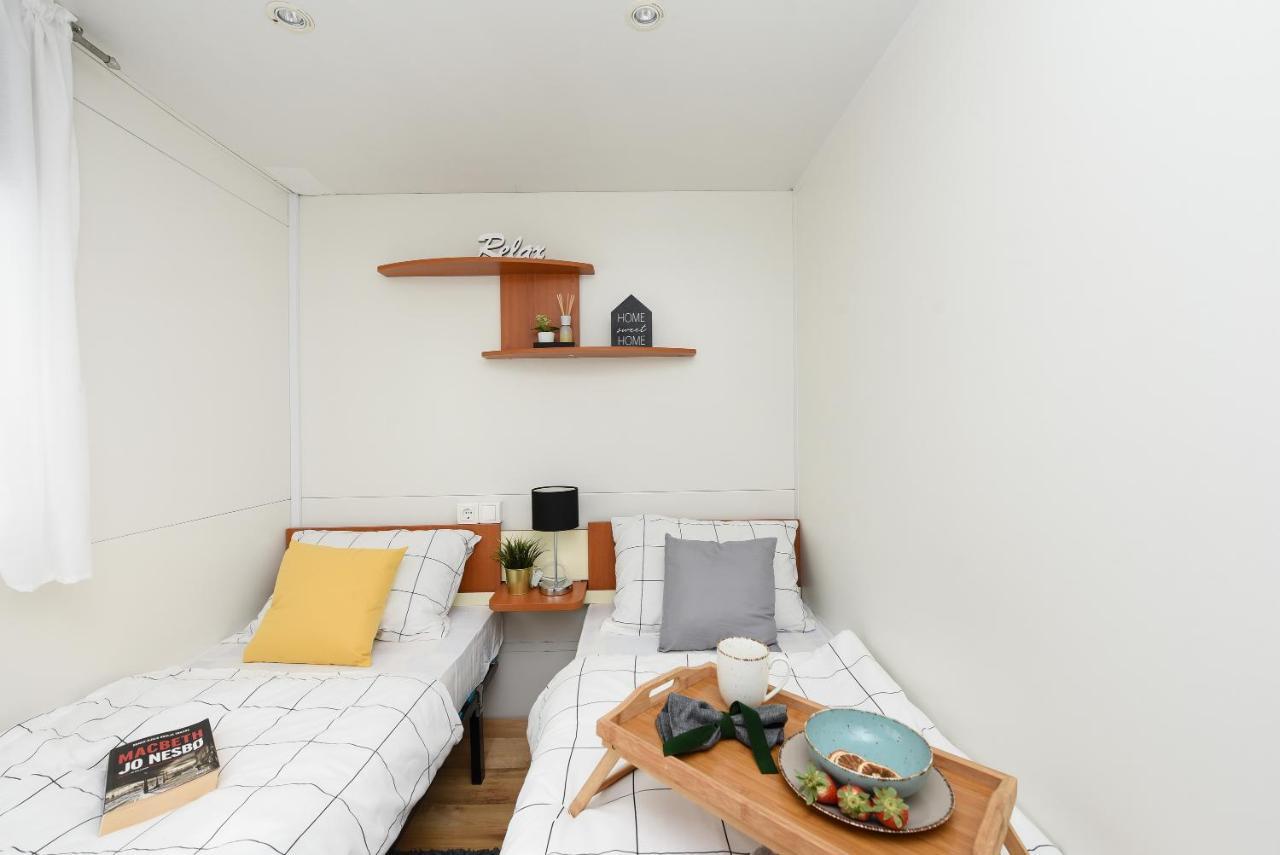 Mia Mobile Home With Jacuzzi Ždrelac Zewnętrze zdjęcie