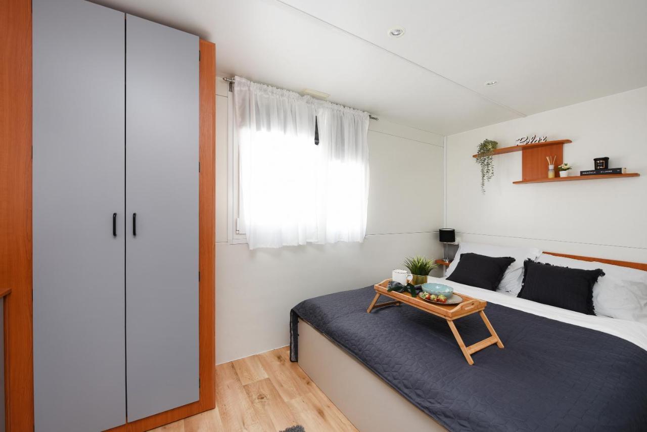 Mia Mobile Home With Jacuzzi Ždrelac Zewnętrze zdjęcie