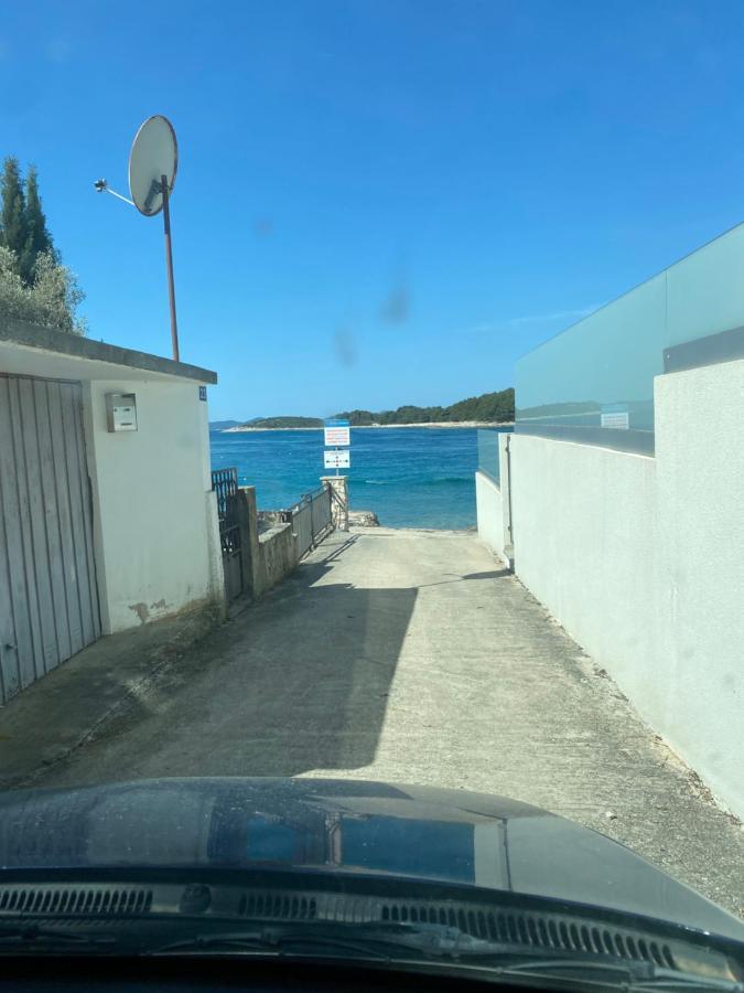 Mia Mobile Home With Jacuzzi Ždrelac Zewnętrze zdjęcie